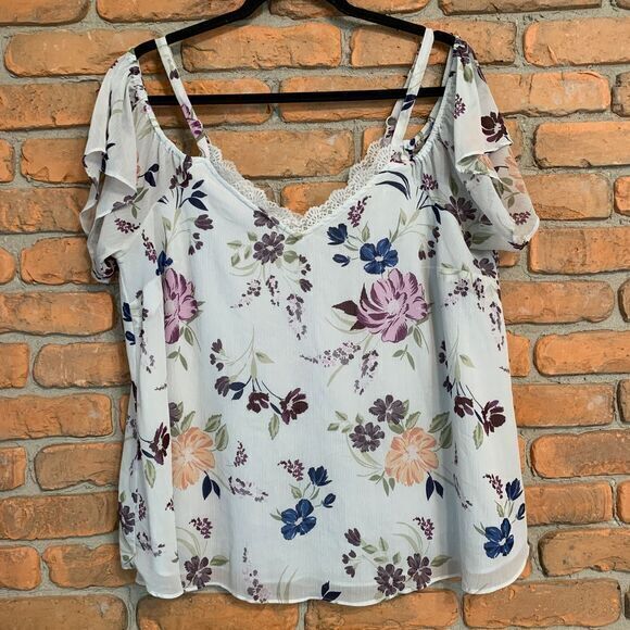 torrid Tops - Torrid Women's Floral Print Crinkled Chiffon Cold Shoulder Blouse‎ White Size 1X